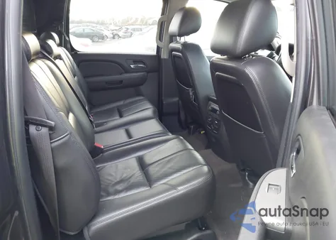 2010 Chevrolet Avalanche 1500 Lt1 z USA, uszkodzony, nr VIN 3GNVKFE04AG107701